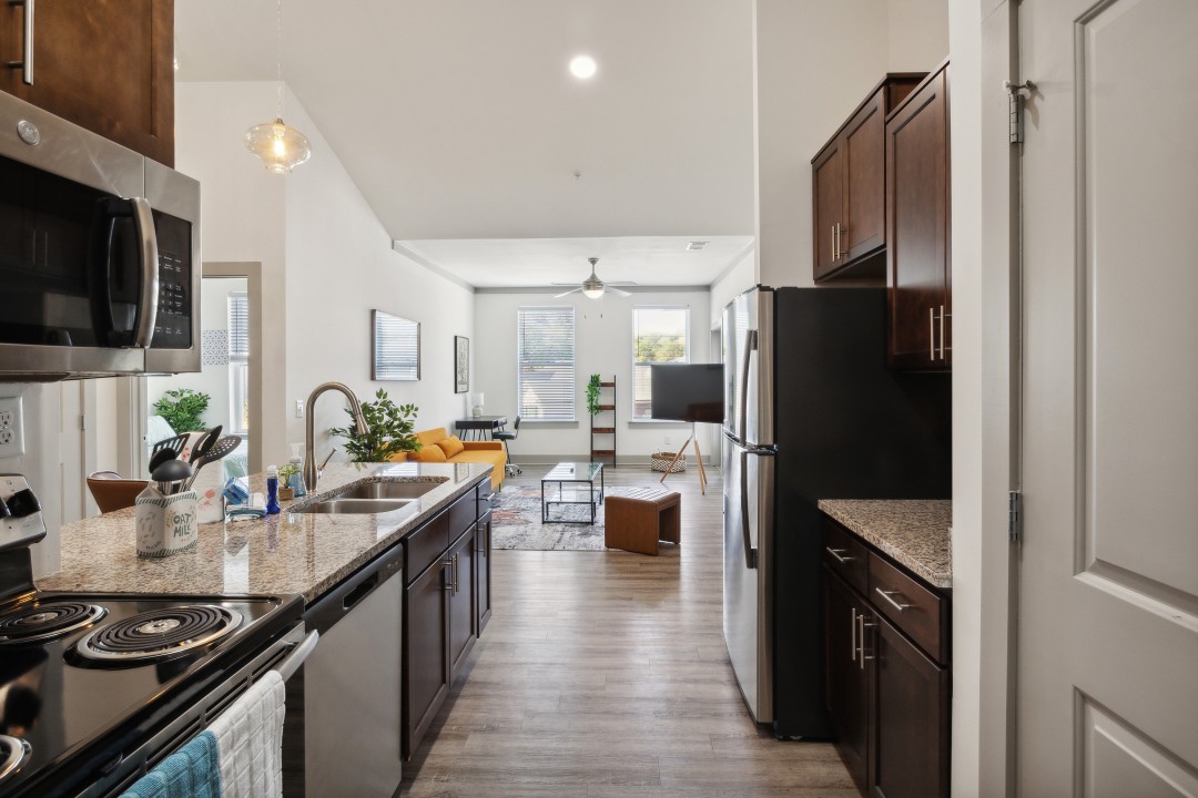 Overlook at Farragut 3305, · Unit 2/2