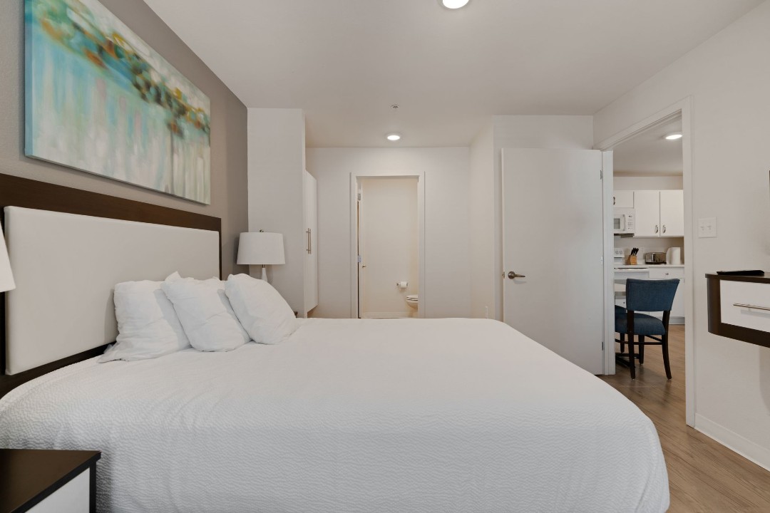 Simplicity At the Rim · Unit 1305 1/1