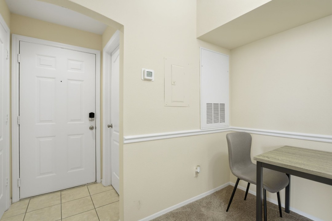 Avenue · Unit at Winter Springs 23-309 1/1