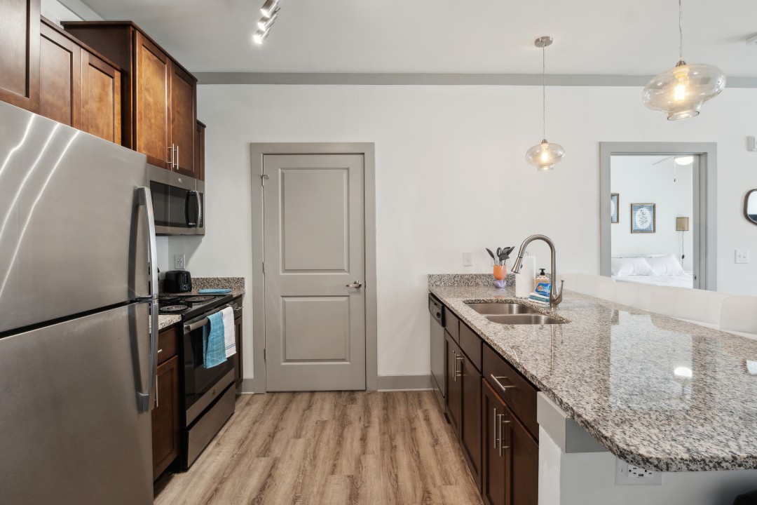 Overlook at Farragut 5106, 1BD/1BA