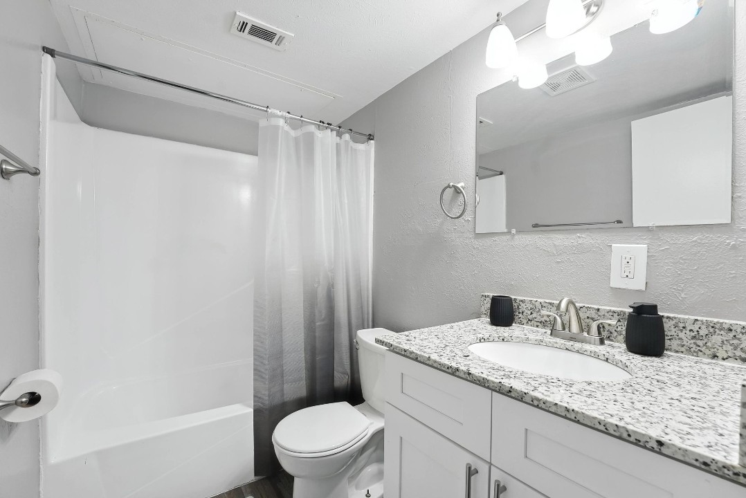 Eureka village · Unit 227 2/1
