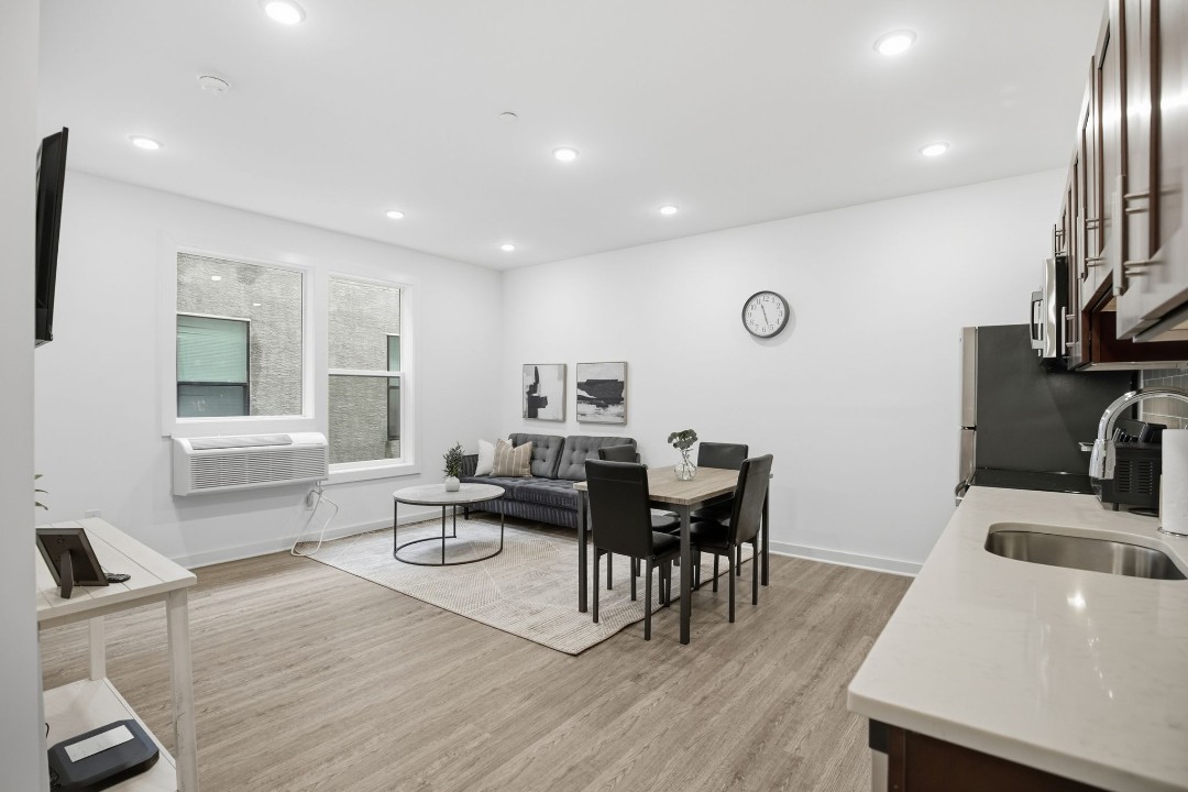 Fairmount Square 1528- 3B · Unit 1/1