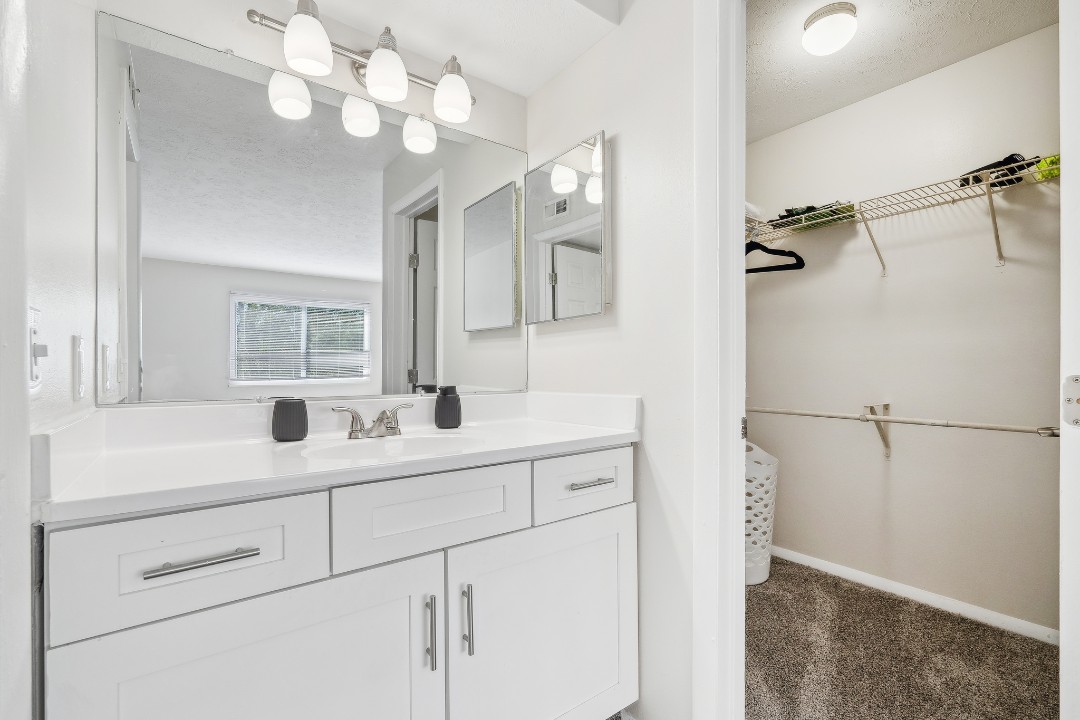 Northwoods 8208-2B · Unit 2/1