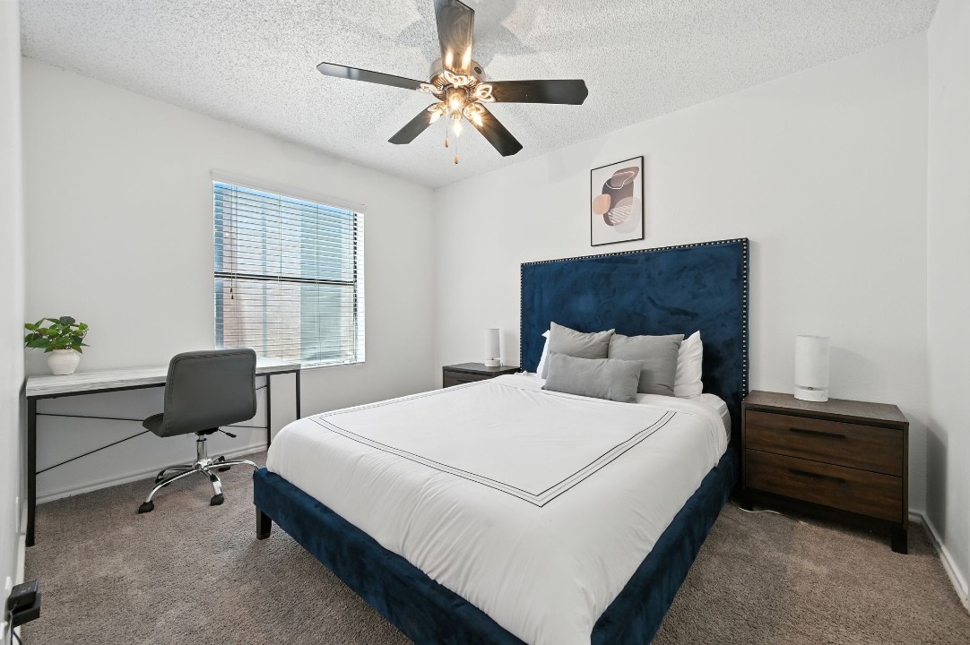 1 Bedroom · Signature layout