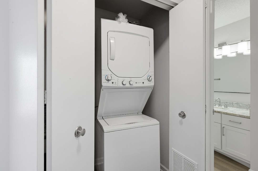 Taylor at 502 · Unit unit 2301-203 1/1
