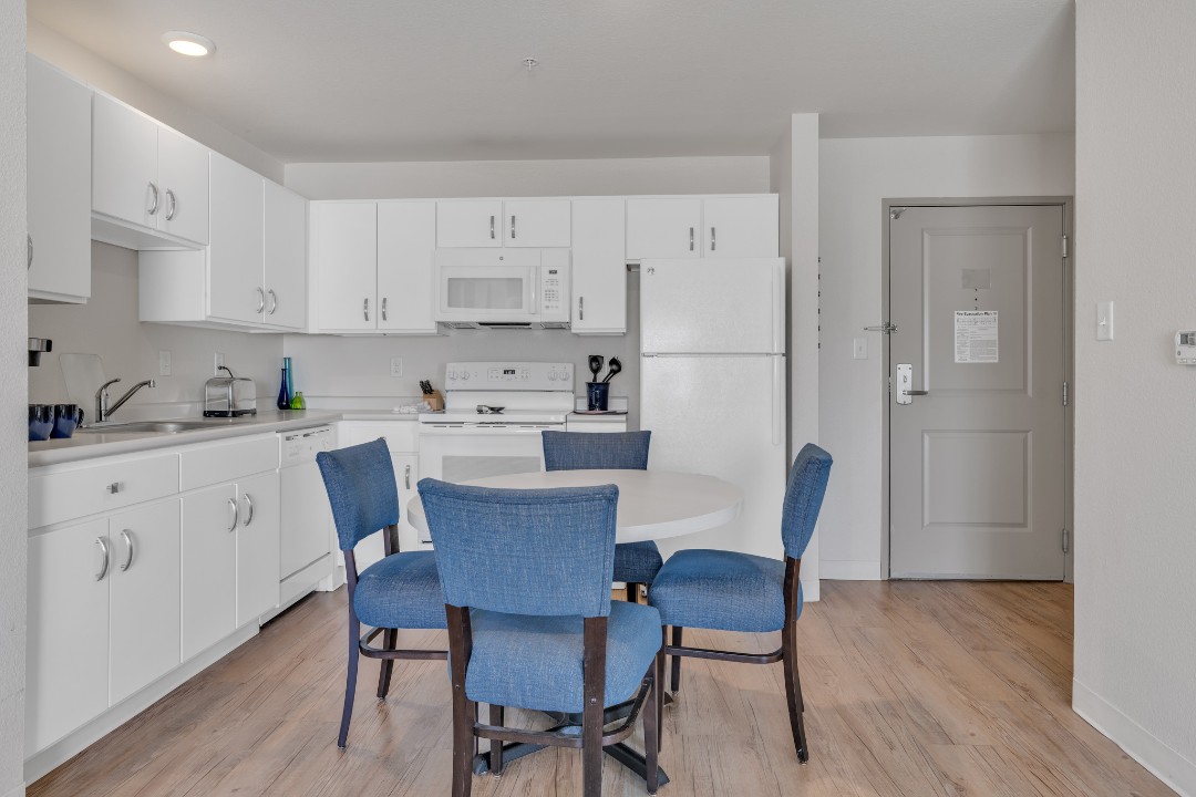 Simplicity At the Rim · Unit 1414 2/2