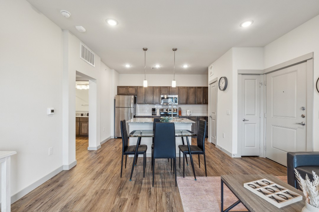 Chisholm Trace · Unit 1235 1/1
