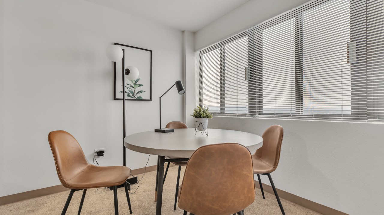 Pa Place 2114, 2br