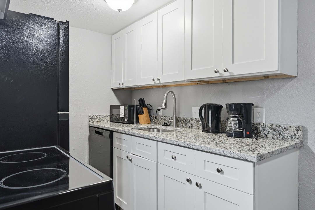 Pioneer Creek 604-4 · Unit 1/1