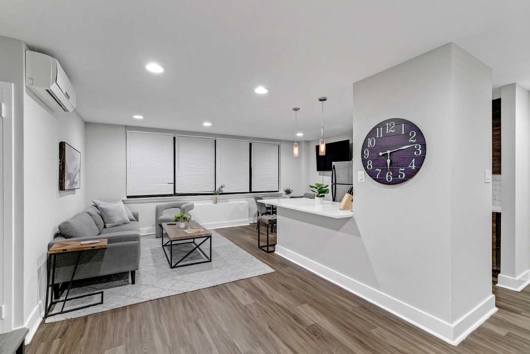 Avenue · Unit A821 2Br