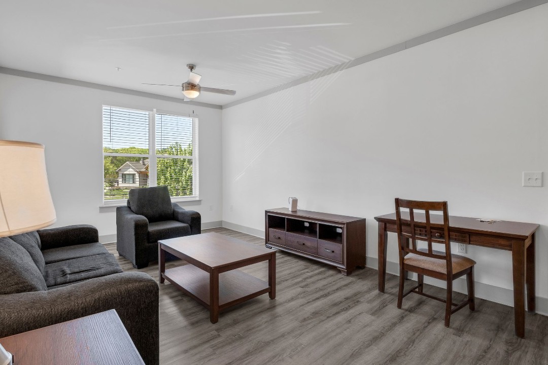 Overlook at Farragut 3210, 1BD/1BA