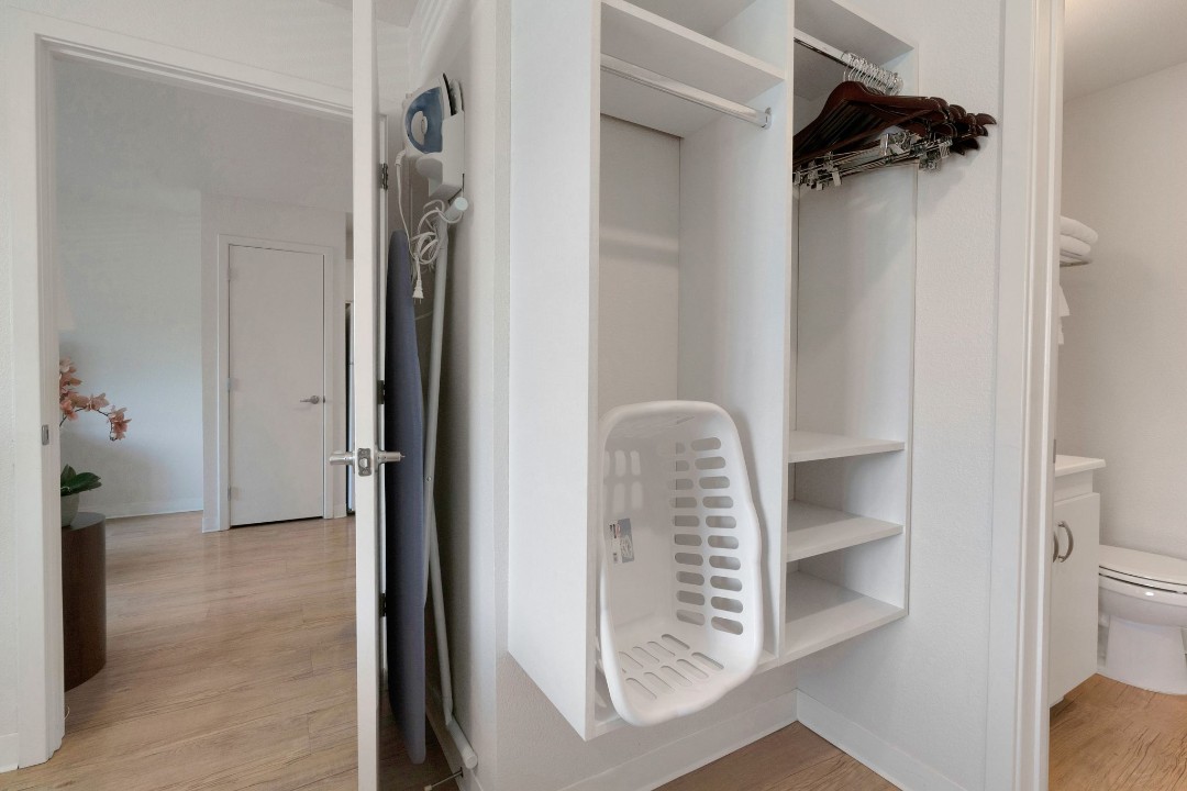 Simplicity At the Rim · Unit 1212  1/1