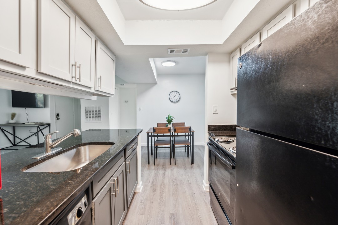 Northcliffe 405 - · Unit 2/2