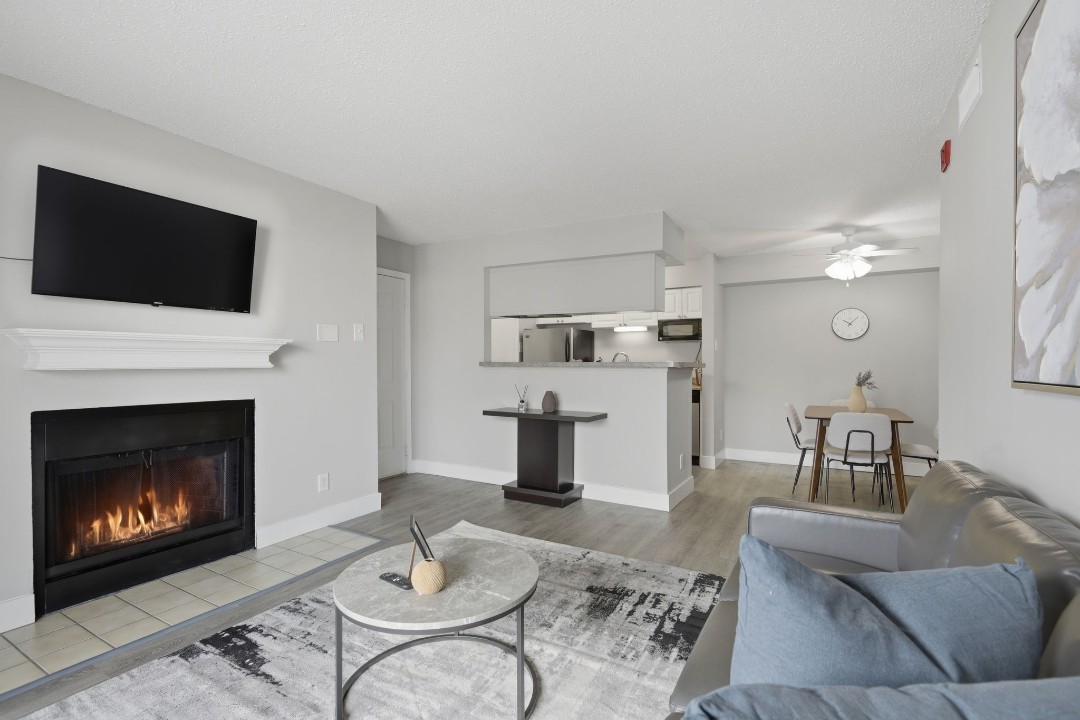 Lincoln Green · Unit 2718 1/1