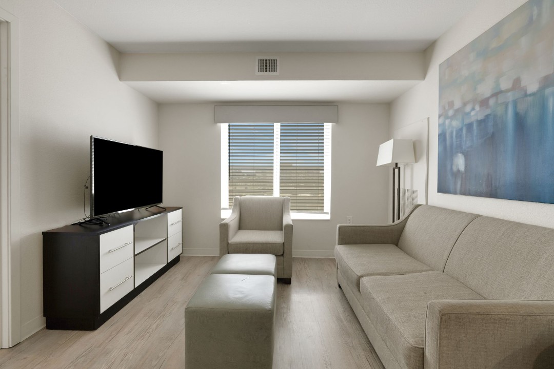 Simplicity At the Rim · Unit 1304 2/2