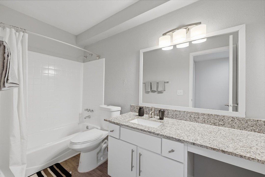 The Domain Apartments 4922C · Unit 1/1