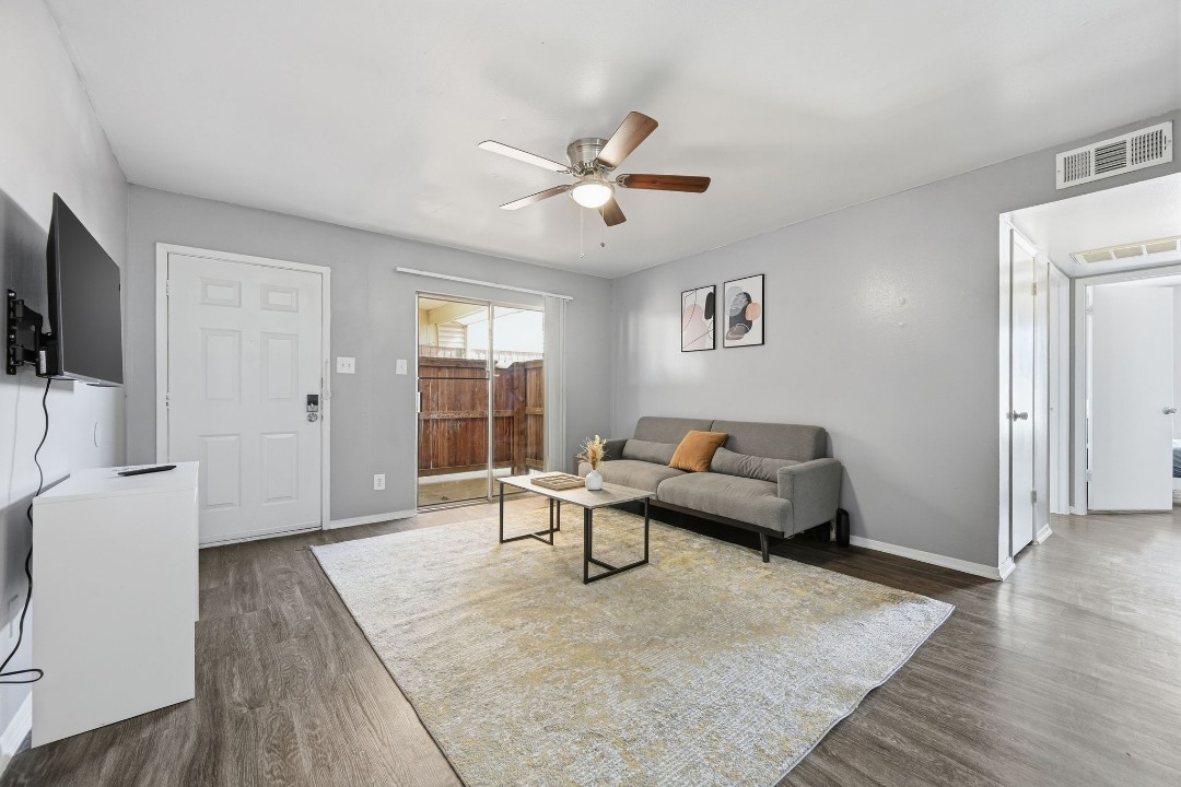 Eureka village · Unit 238 2/1