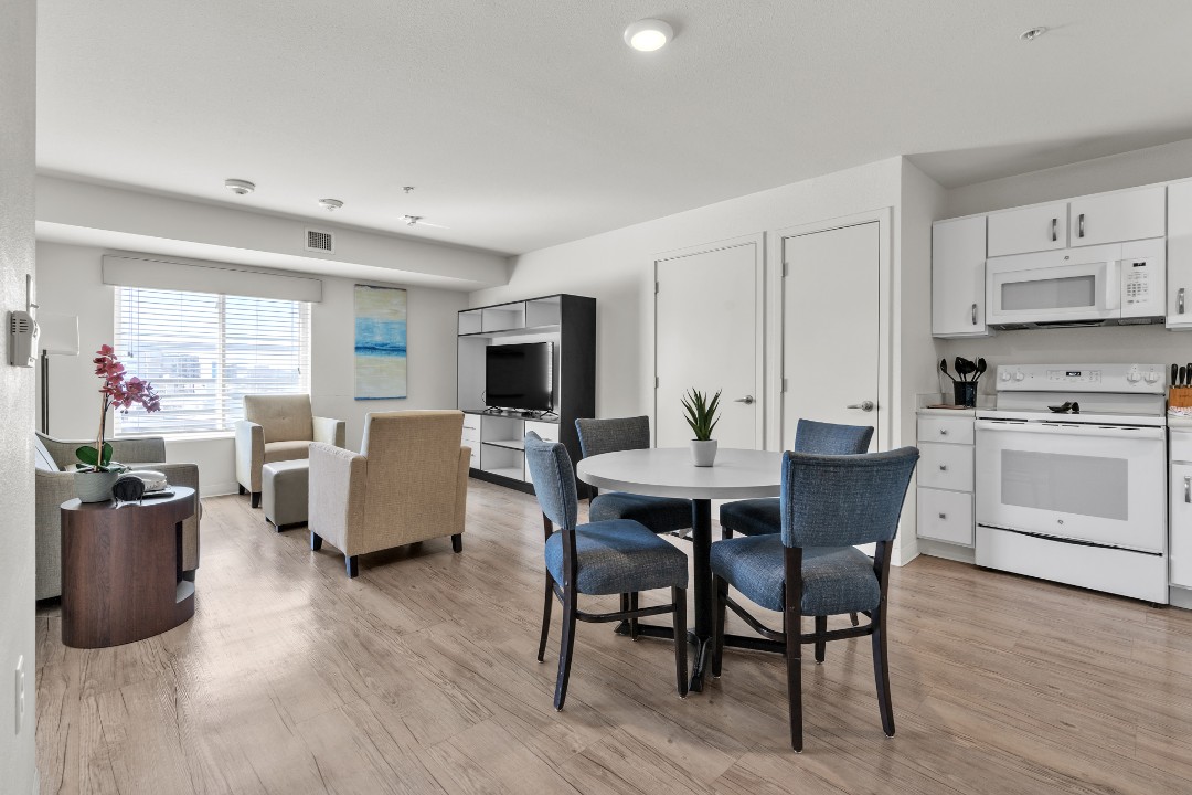 Simplicity At the Rim · Unit 1302 3/2