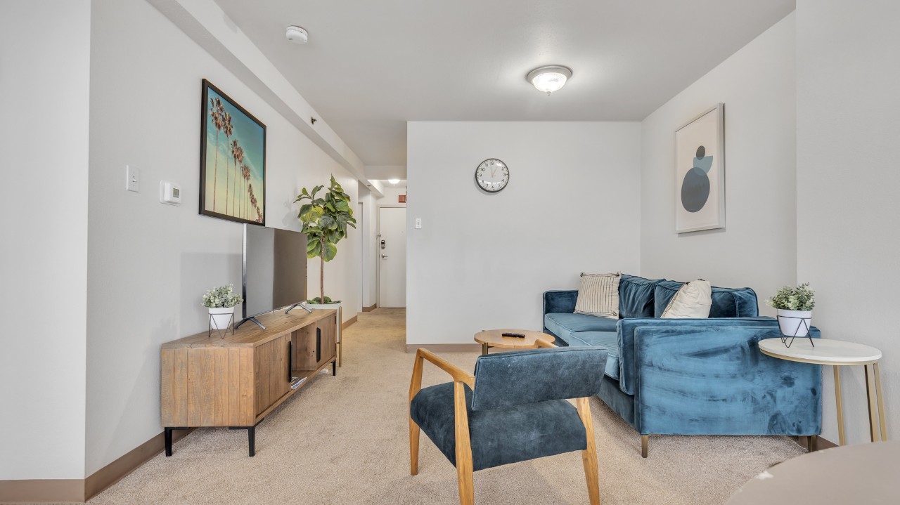 Pa Place 2114, 2br