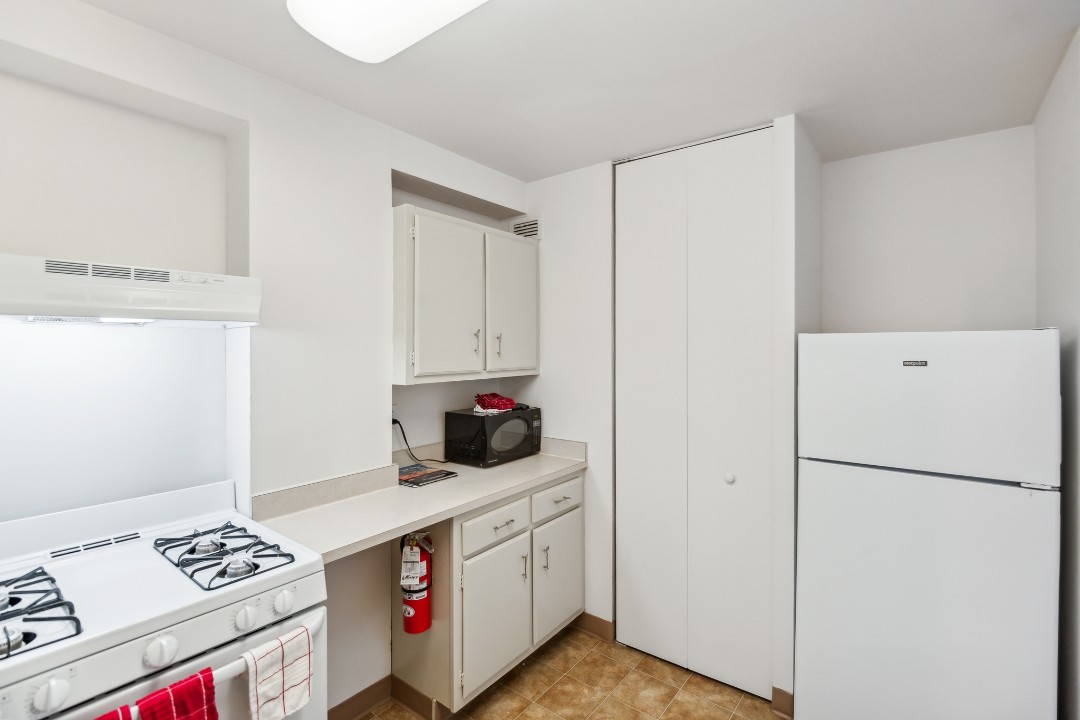 Pa Place 1114, 1br