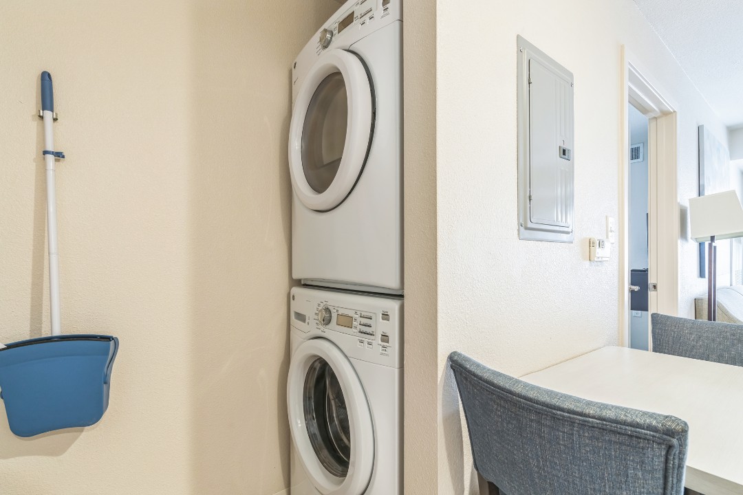 Simplicity At the Rim · Unit 1215  1/1