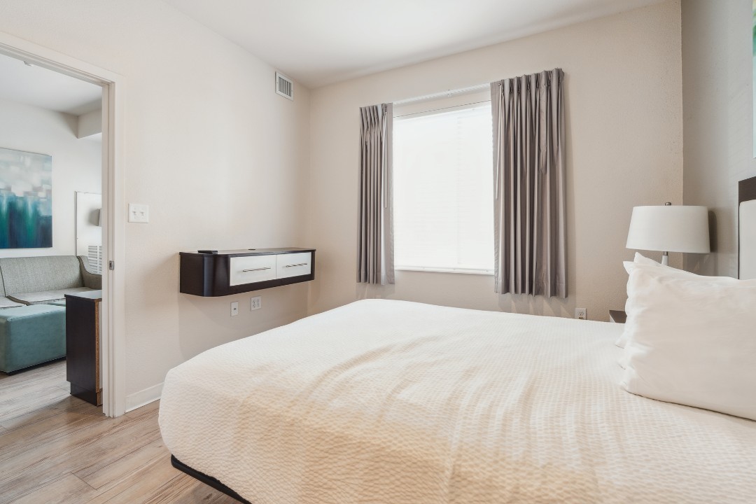 Simplicity At the Rim · Unit 1112  1112