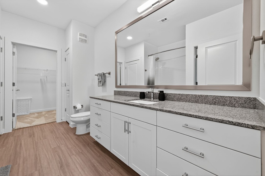 Spectra Parks · Unit 1208 2/2