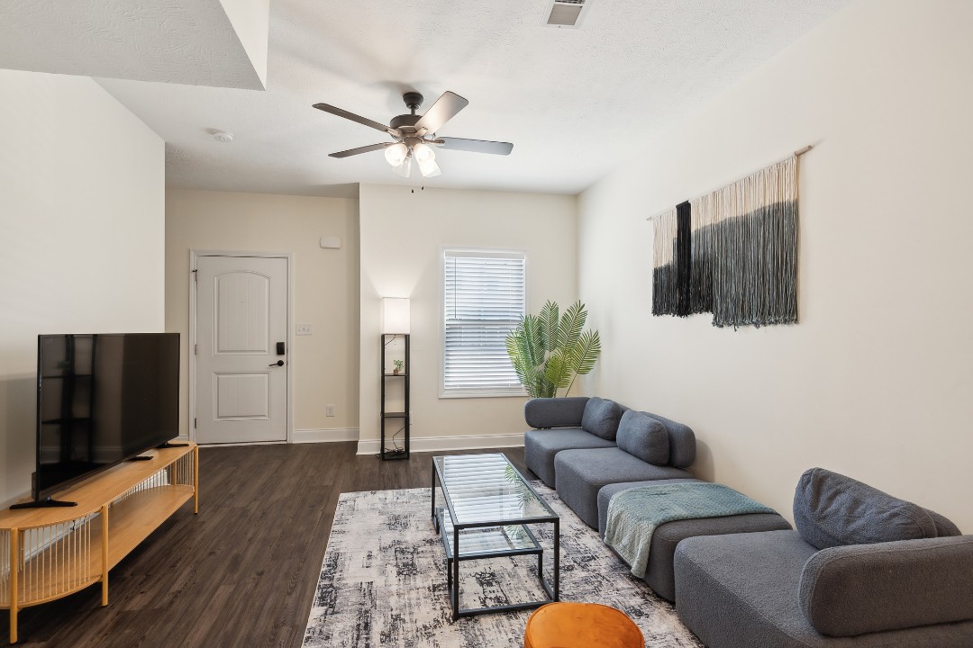 Alto · Unit A2 2bd/2.5 bth