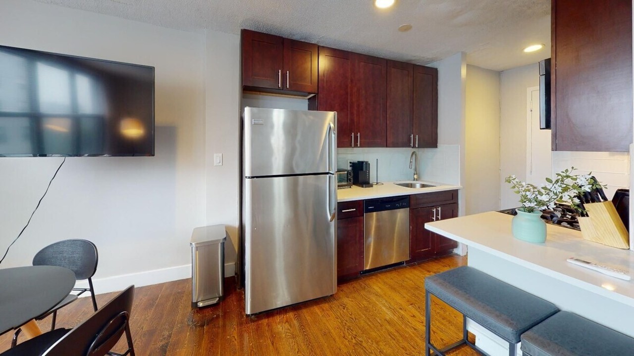Avenue · Unit A909 · Comfy 2Br, Pool, Gym, Parking