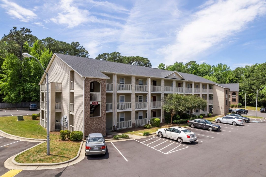 Meadowbrook 254-202 1bd/1bd
