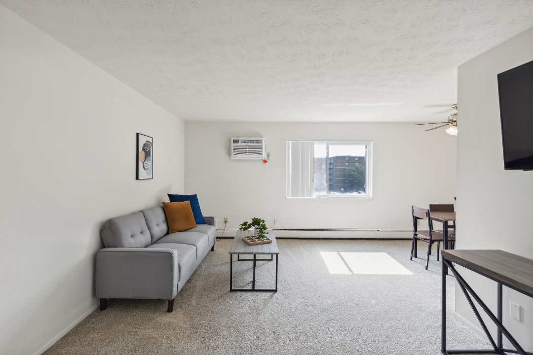 Midtown Towers 3602, · Unit 1/1