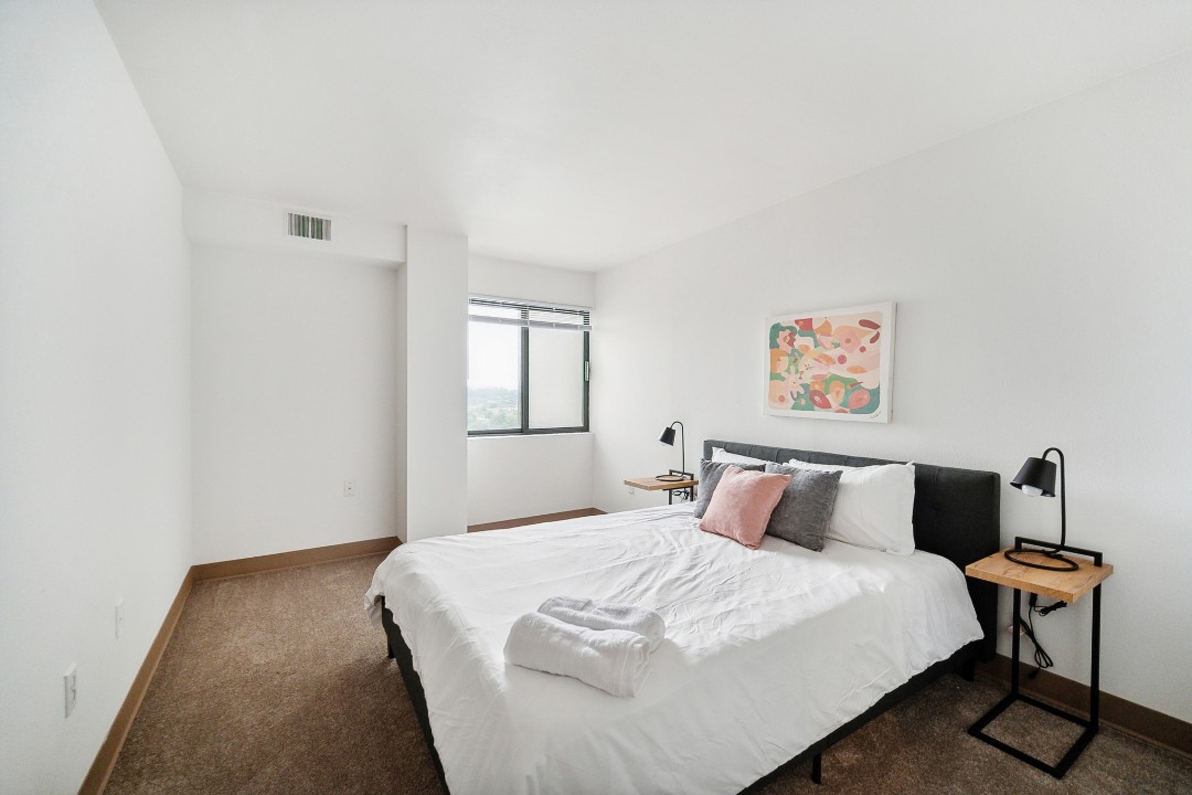 Pa Place 2107, 1br