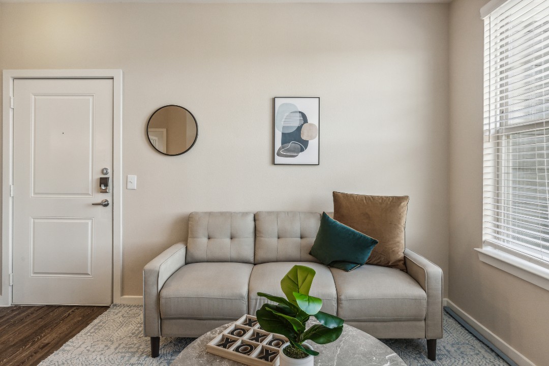 1 Bedroom · Signature layout