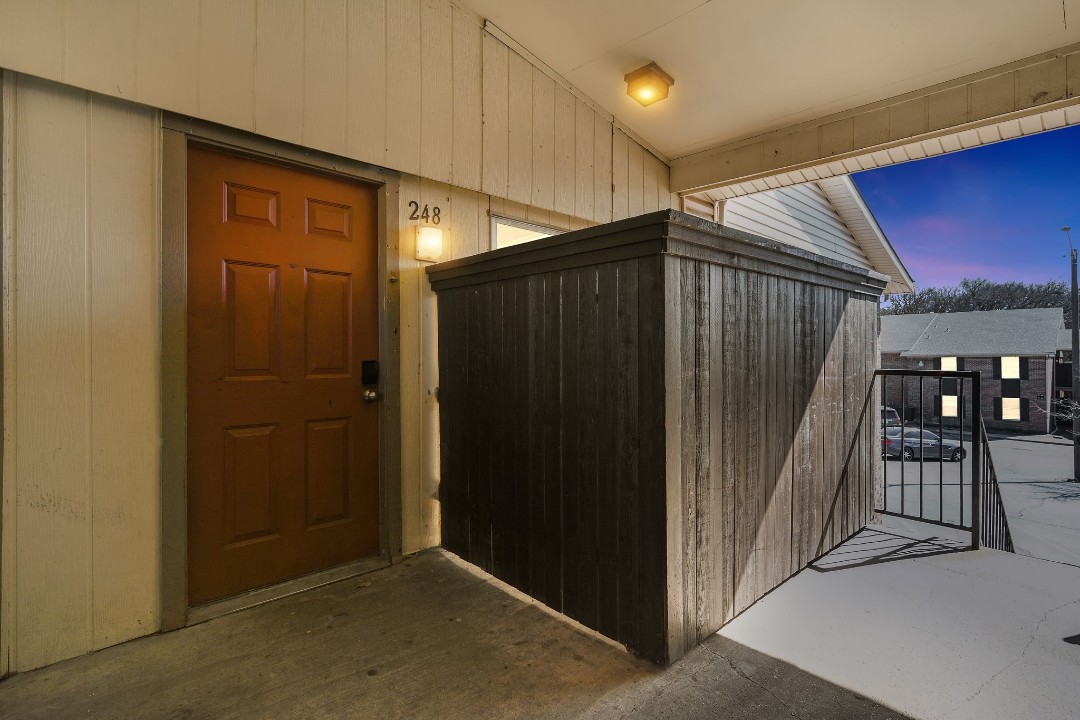 Eureka village · Unit 248 2/1