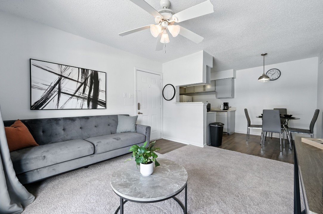 Mueller Flats · Unit 329 1/1