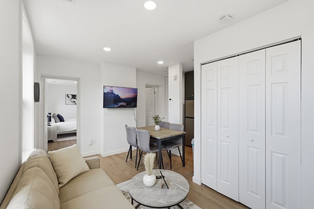 Carriage House C310 · Unit 1/1