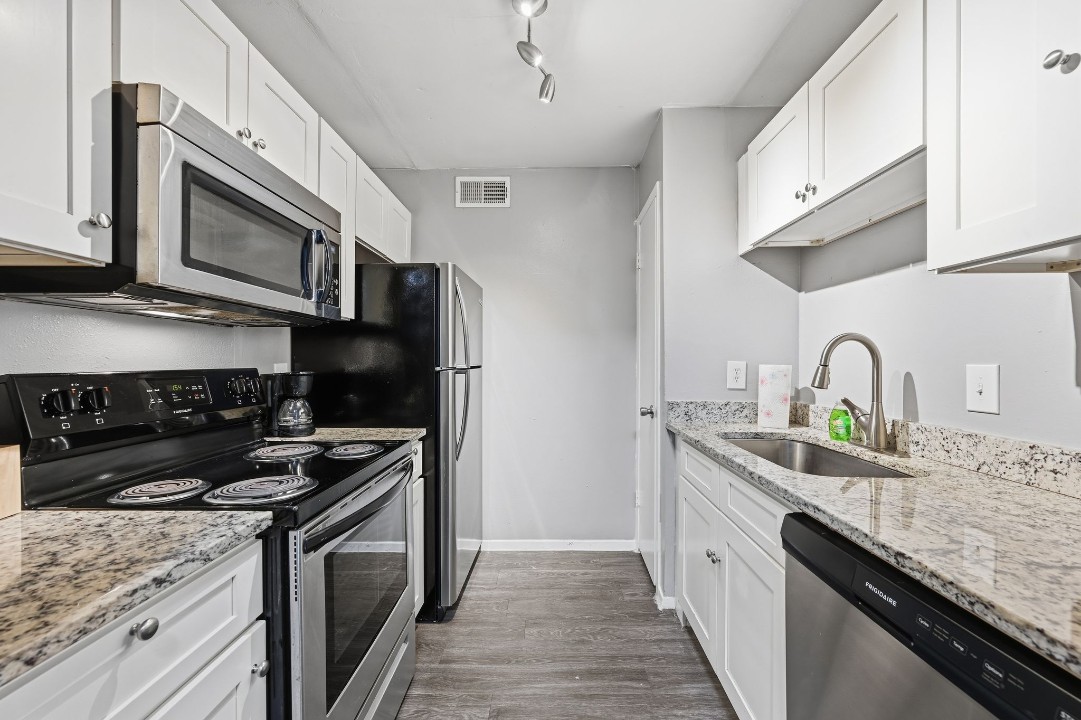 Eureka village · Unit 238 2/1