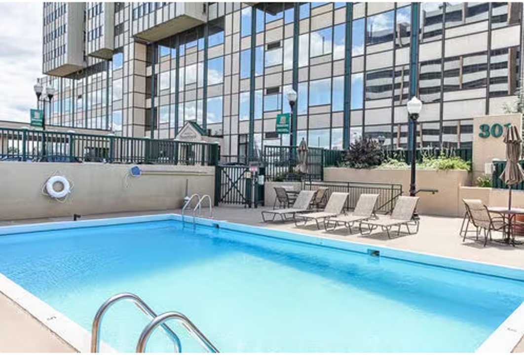Pa Place 1306, 1br