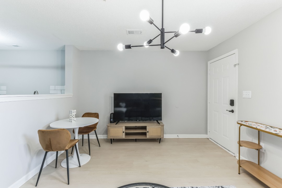 Carlson Bay, 3516-206, · Unit 1/1