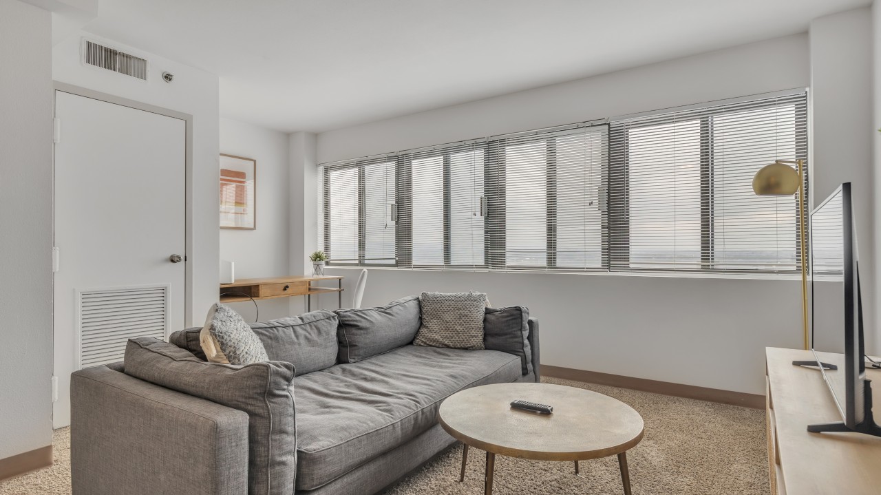 Pa Place 1606, 1br