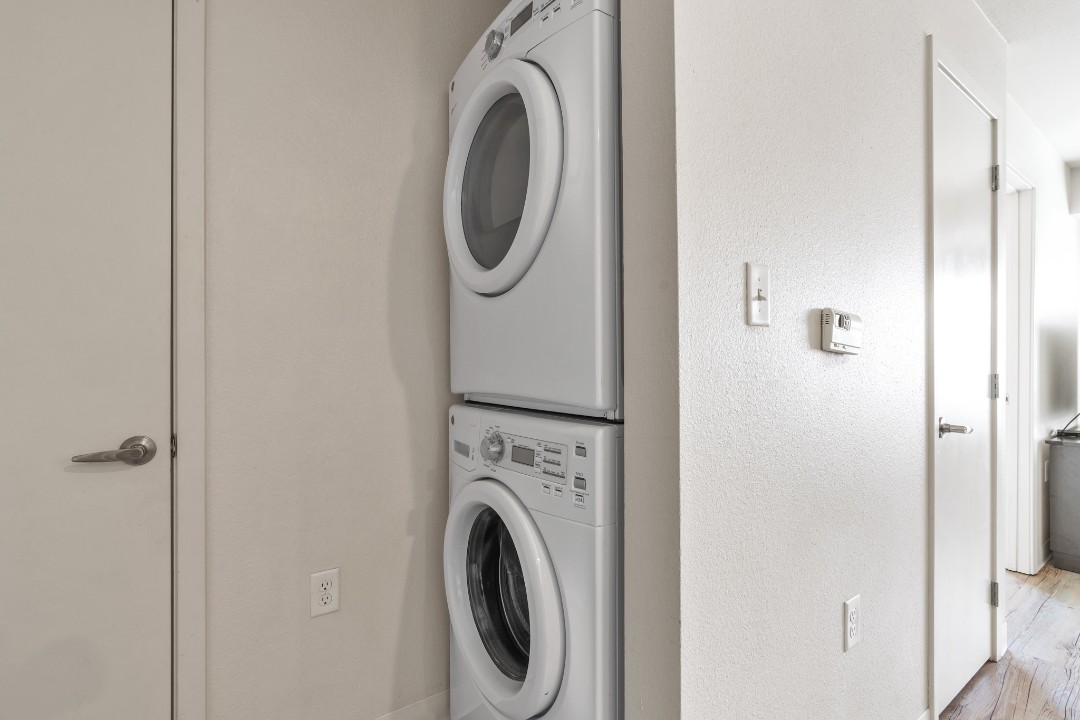 Simplicity At the Rim · Unit 1314 2/2
