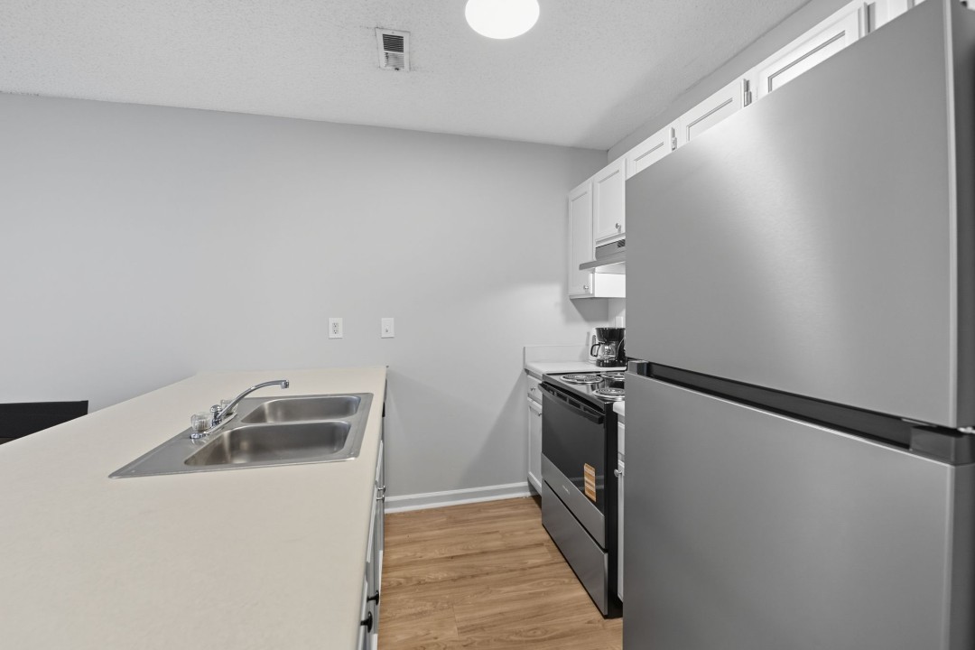 Meadowbrook 254-301 1bd/1bd