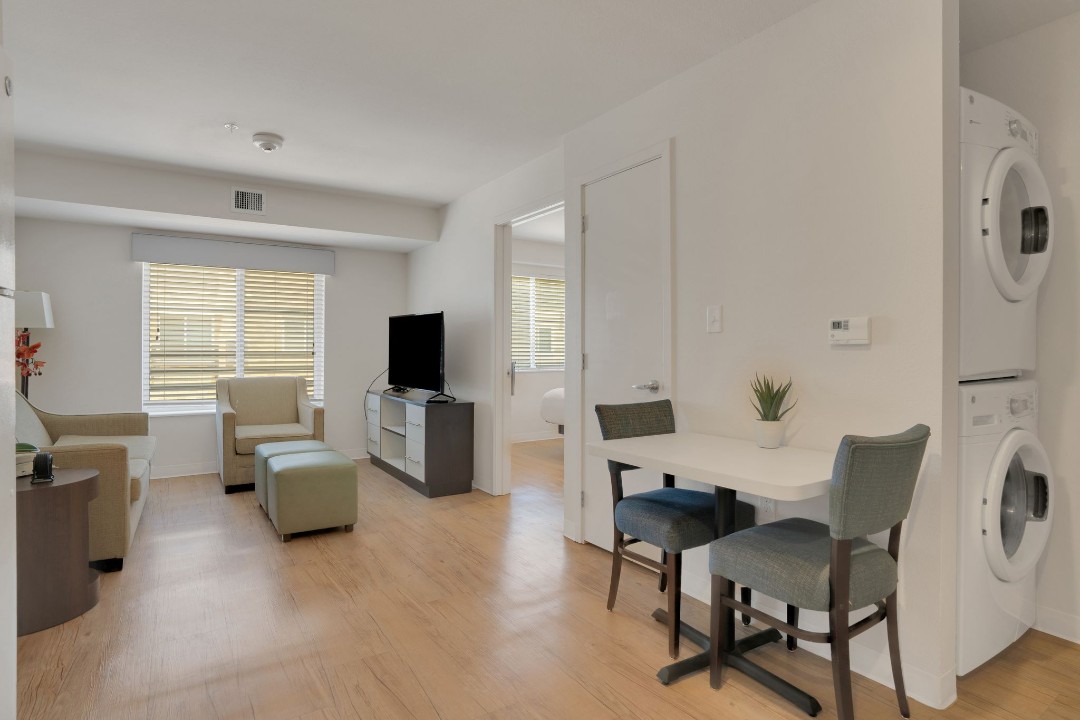 Simplicity At the Rim · Unit 1311 1/1