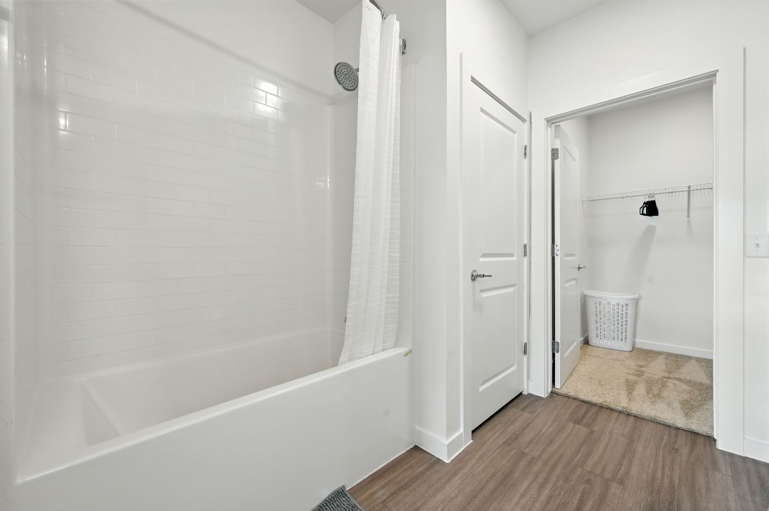 Spectra Parks · Unit 4301 2/2