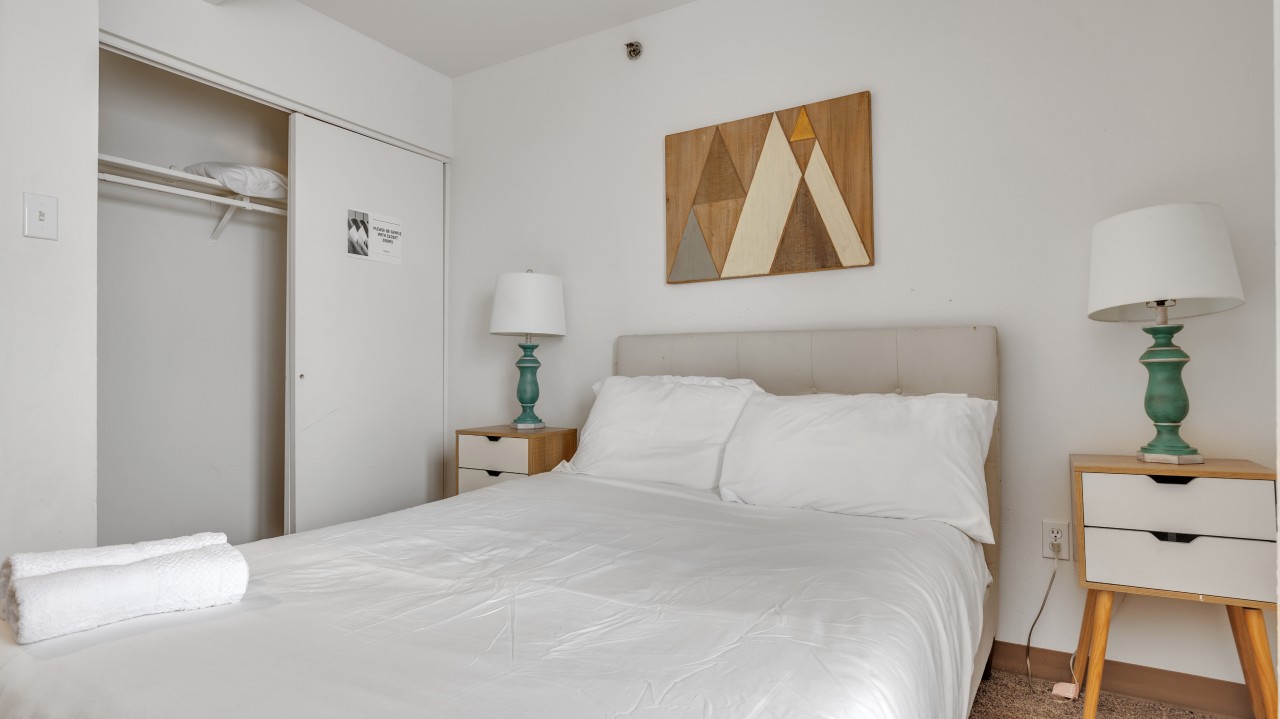 Pa Place 1801, 2br