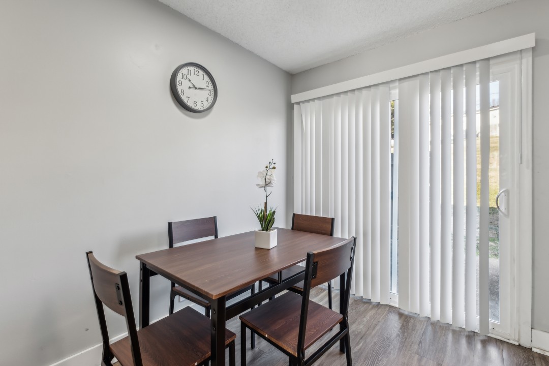 Brentwood Hills, S6 - 2/1.5