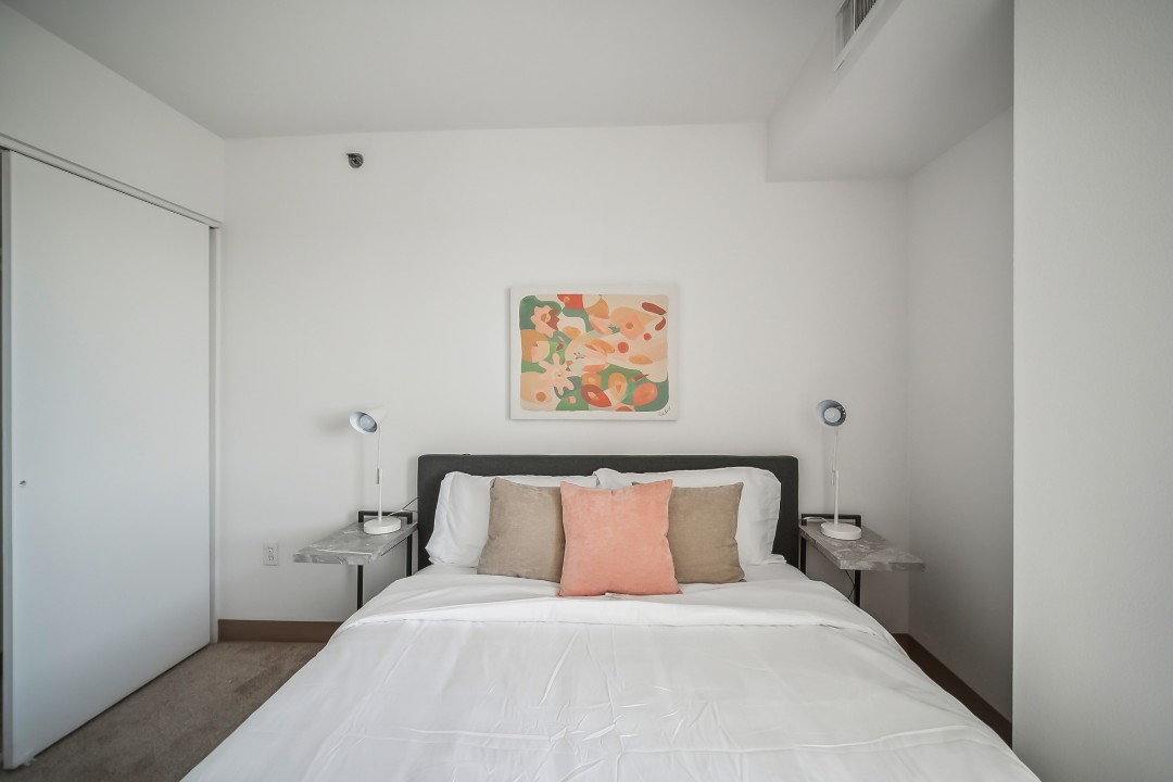 Pa Place 1301, 2br