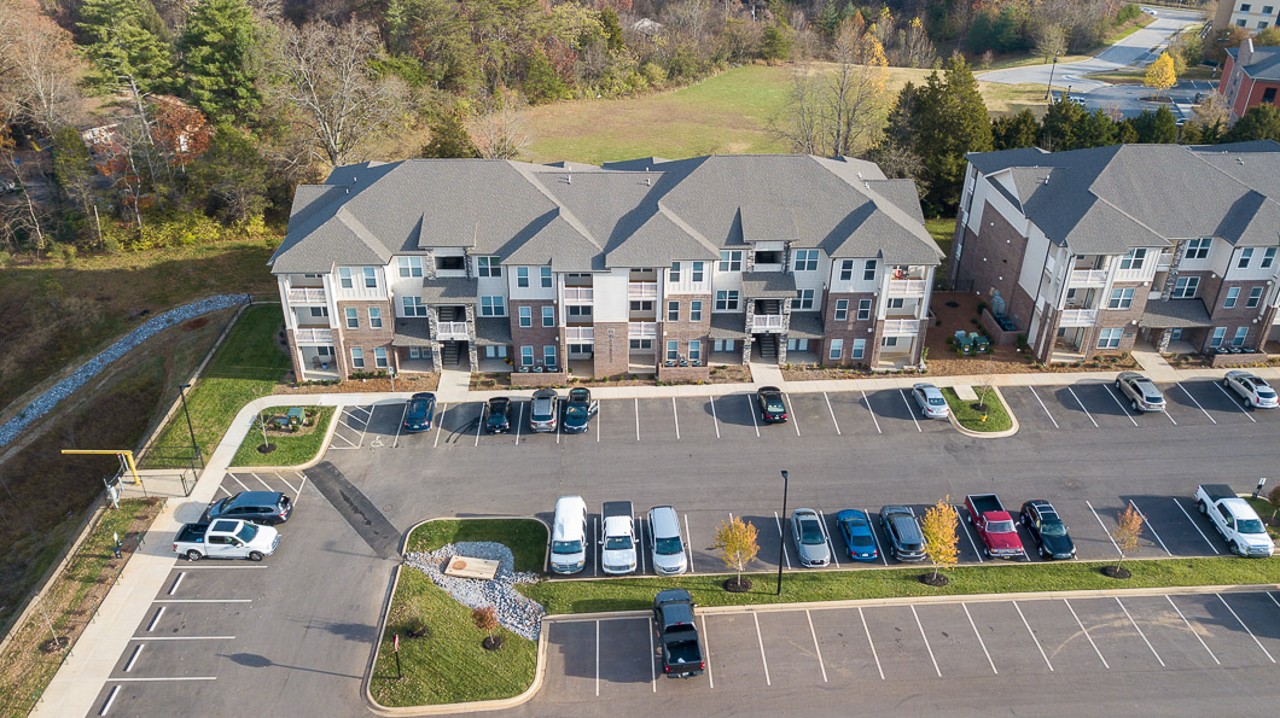 Overlook at Farragut 6301, · Unit 2/2