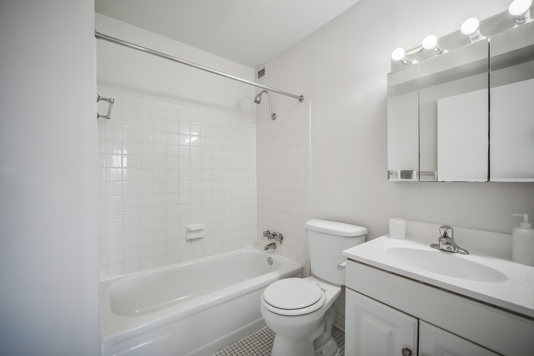 Pa Place 1301, 2br