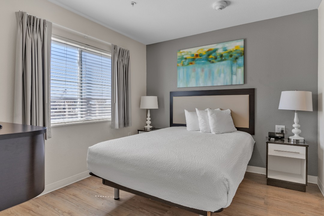 Simplicity At the Rim · Unit 1406 2/2
